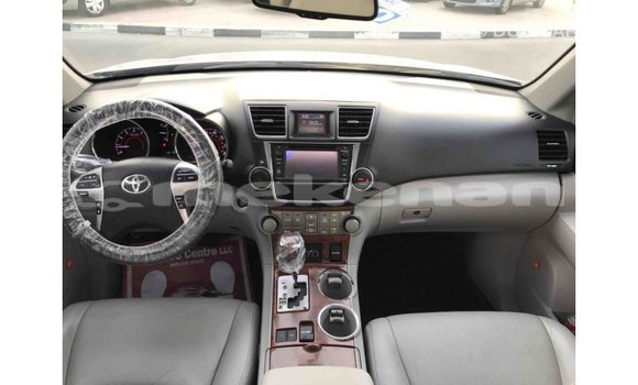 Buy Import Toyota Highlander Other Car in Import - Dubai in Aragatsotn Buy Import Toyota Highlander Other Car in Import - Dubai in Aragatsotn