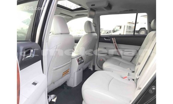 Buy Import Toyota Highlander Black Car in Import - Dubai in Aragatsotn Buy Import Toyota Highlander Black Car in Import - Dubai in Aragatsotn