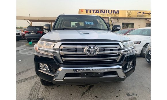 Buy Import Toyota Land Cruiser Black Car in Import - Dubai in Aragatsotn Buy Import Toyota Land Cruiser Black Car in Import - Dubai in Aragatsotn