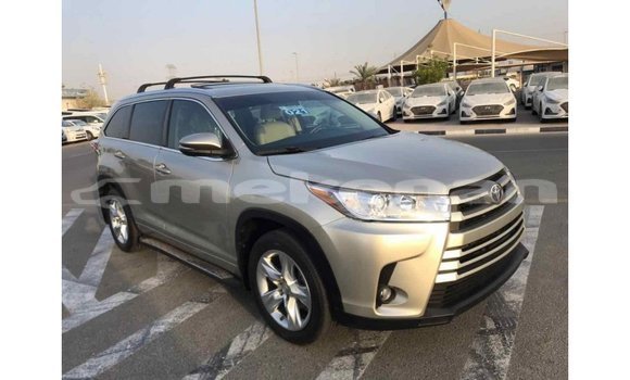 Buy Import Toyota Highlander Beige Car in Import - Dubai in Aragatsotn Buy Import Toyota Highlander Beige Car in Import - Dubai in Aragatsotn