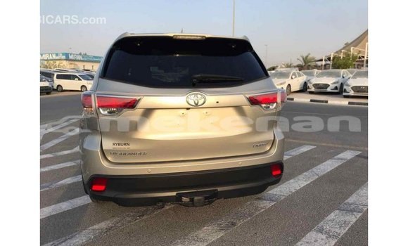 Buy Import Toyota Highlander Beige Car in Import - Dubai in Aragatsotn Buy Import Toyota Highlander Beige Car in Import - Dubai in Aragatsotn