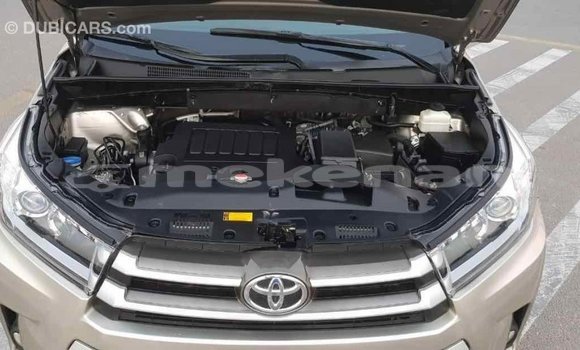 Buy Import Toyota Highlander Beige Car in Import - Dubai in Aragatsotn Buy Import Toyota Highlander Beige Car in Import - Dubai in Aragatsotn