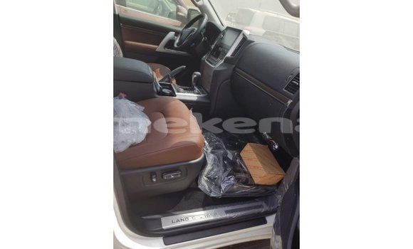 Buy Import Toyota Land Cruiser Brown Car in Import - Dubai in Aragatsotn Buy Import Toyota Land Cruiser Brown Car in Import - Dubai in Aragatsotn
