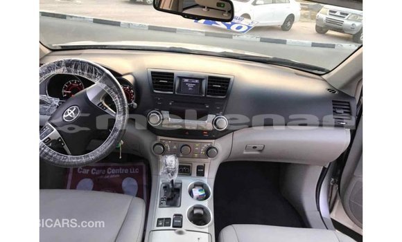 Buy Import Toyota Highlander Other Car in Import - Dubai in Aragatsotn Buy Import Toyota Highlander Other Car in Import - Dubai in Aragatsotn