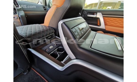 Buy Import Toyota Land Cruiser Black Car in Import - Dubai in Aragatsotn Buy Import Toyota Land Cruiser Black Car in Import - Dubai in Aragatsotn