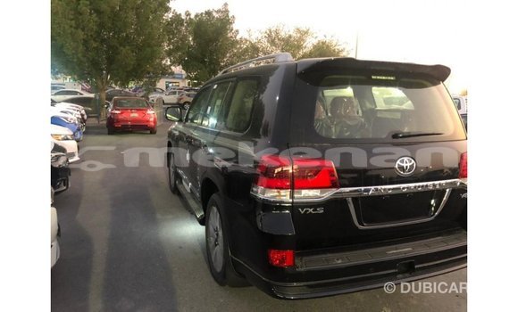 Buy Import Toyota Land Cruiser Black Car in Import - Dubai in Aragatsotn Buy Import Toyota Land Cruiser Black Car in Import - Dubai in Aragatsotn