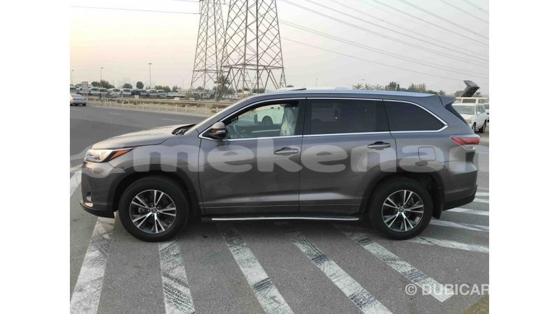 Big with watermark toyota highlander aragatsotn import dubai 1445