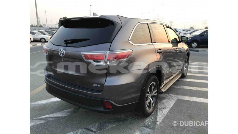 Big with watermark toyota highlander aragatsotn import dubai 1445