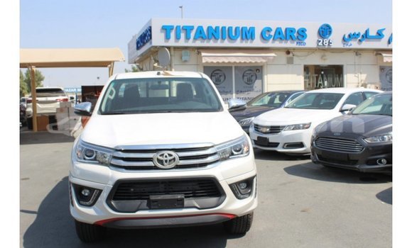 Buy Import Toyota Hilux White Car in Import - Dubai in Aragatsotn Buy Import Toyota Hilux White Car in Import - Dubai in Aragatsotn