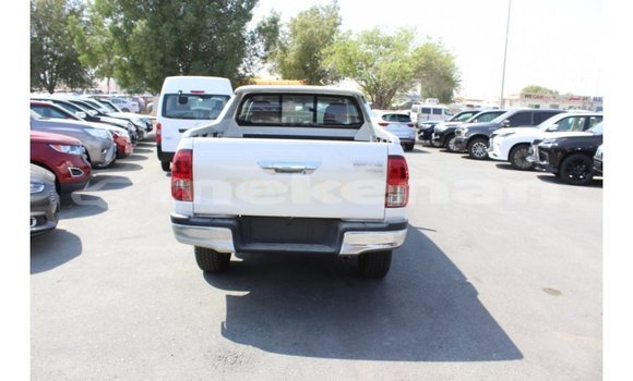 Buy Import Toyota Hilux White Car in Import - Dubai in Aragatsotn Buy Import Toyota Hilux White Car in Import - Dubai in Aragatsotn
