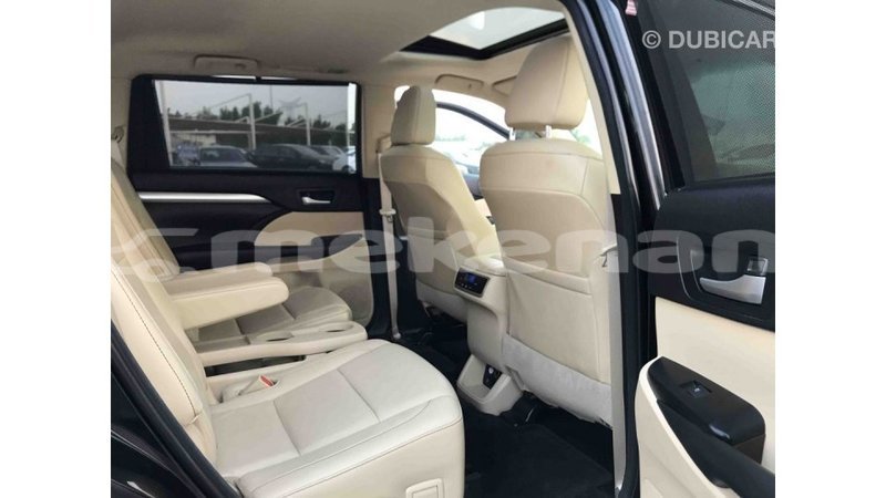Big with watermark toyota highlander aragatsotn import dubai 1468
