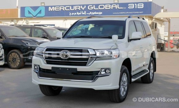 Buy Import Toyota Land Cruiser White Car in Import - Dubai in Aragatsotn Buy Import Toyota Land Cruiser White Car in Import - Dubai in Aragatsotn
