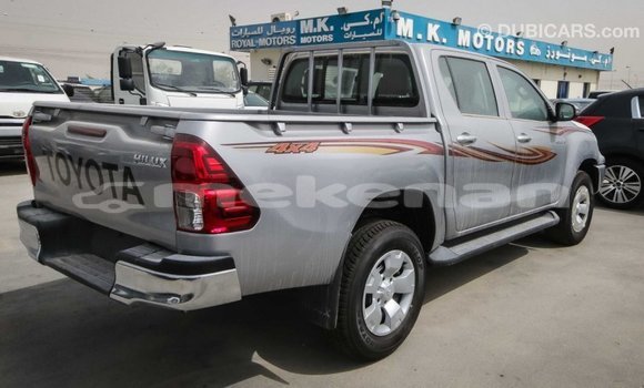 Buy Import Toyota Hilux Other Car in Import - Dubai in Aragatsotn Buy Import Toyota Hilux Other Car in Import - Dubai in Aragatsotn