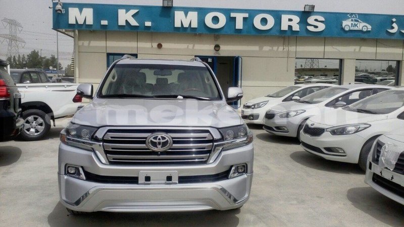 Big with watermark toyota land cruiser aragatsotn import dubai 1493