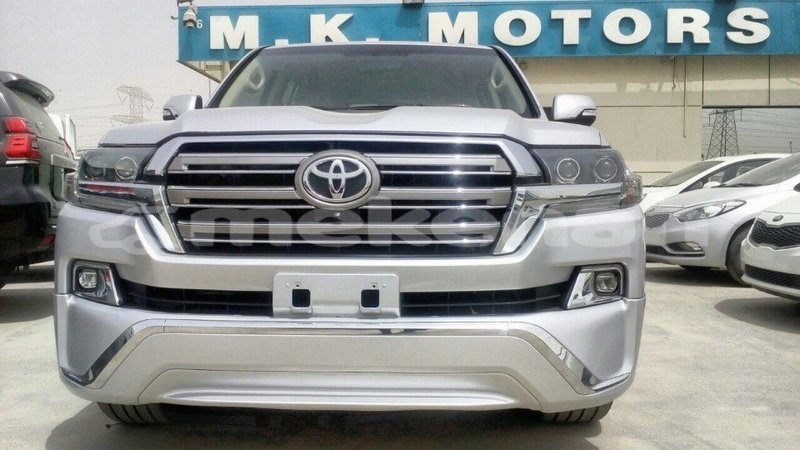 Big with watermark toyota land cruiser aragatsotn import dubai 1493