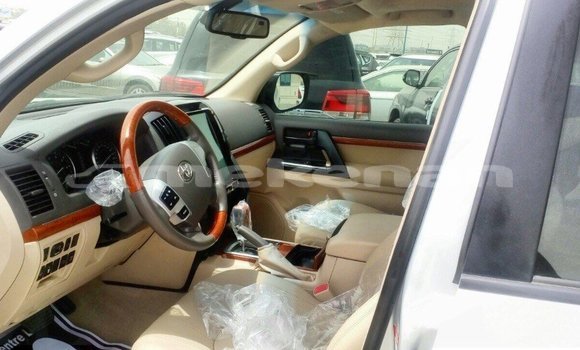 Buy Import Toyota Land Cruiser Other Car in Import - Dubai in Aragatsotn Buy Import Toyota Land Cruiser Other Car in Import - Dubai in Aragatsotn
