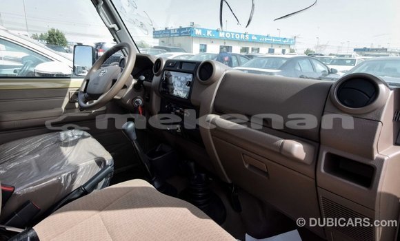 Buy Import Toyota Land Cruiser Beige Car in Import - Dubai in Aragatsotn Buy Import Toyota Land Cruiser Beige Car in Import - Dubai in Aragatsotn