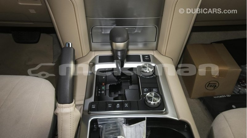 Big with watermark toyota land cruiser aragatsotn import dubai 1496