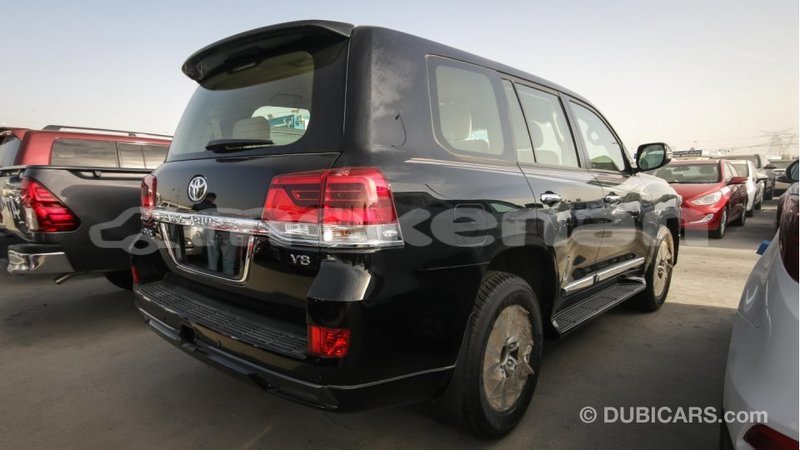 Big with watermark toyota land cruiser aragatsotn import dubai 1496