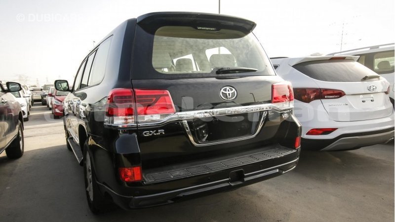 Big with watermark toyota land cruiser aragatsotn import dubai 1496