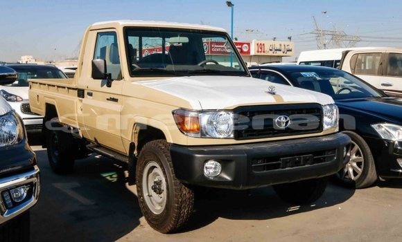 Buy Import Toyota Land Cruiser Beige Car in Import - Dubai in Aragatsotn Buy Import Toyota Land Cruiser Beige Car in Import - Dubai in Aragatsotn