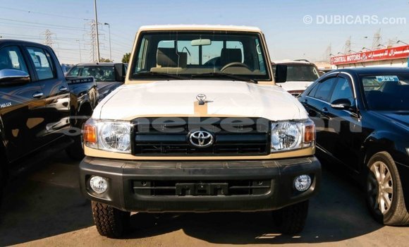 Buy Import Toyota Land Cruiser Beige Car in Import - Dubai in Aragatsotn Buy Import Toyota Land Cruiser Beige Car in Import - Dubai in Aragatsotn