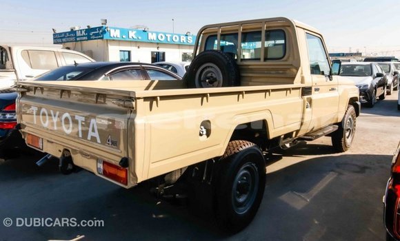 Buy Import Toyota Land Cruiser Beige Car in Import - Dubai in Aragatsotn Buy Import Toyota Land Cruiser Beige Car in Import - Dubai in Aragatsotn
