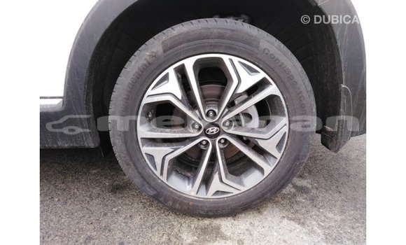Buy Import Hyundai Santa Fe White Car in Import - Dubai in Aragatsotn Buy Import Hyundai Santa Fe White Car in Import - Dubai in Aragatsotn