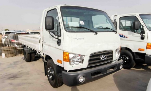 Buy Import Hyundai Chorus White Truck in Import - Dubai in Aragatsotn