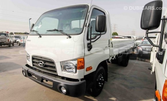 Buy Import Hyundai Chorus White Truck in Import - Dubai in Aragatsotn Buy Import Hyundai Chorus White Truck in Import - Dubai in Aragatsotn
