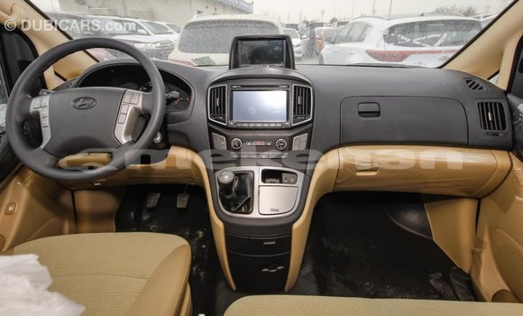 Buy Import Hyundai Chorus White Truck in Import - Dubai in Aragatsotn Buy Import Hyundai Chorus White Truck in Import - Dubai in Aragatsotn