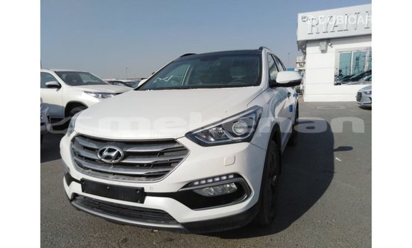 Buy Import Hyundai Santa Fe White Car in Import - Dubai in Aragatsotn Buy Import Hyundai Santa Fe White Car in Import - Dubai in Aragatsotn