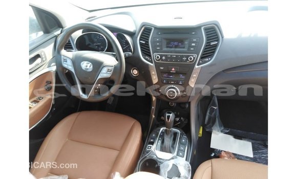 Buy Import Hyundai Santa Fe White Car in Import - Dubai in Aragatsotn Buy Import Hyundai Santa Fe White Car in Import - Dubai in Aragatsotn