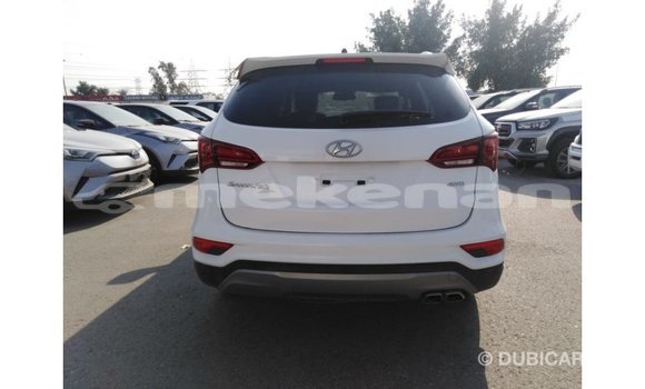 Buy Import Hyundai Santa Fe White Car in Import - Dubai in Aragatsotn