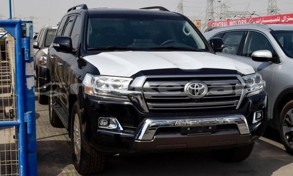 Buy Import Toyota Land Cruiser Black Car in Import - Dubai in Aragatsotn Buy Import Toyota Land Cruiser Black Car in Import - Dubai in Aragatsotn