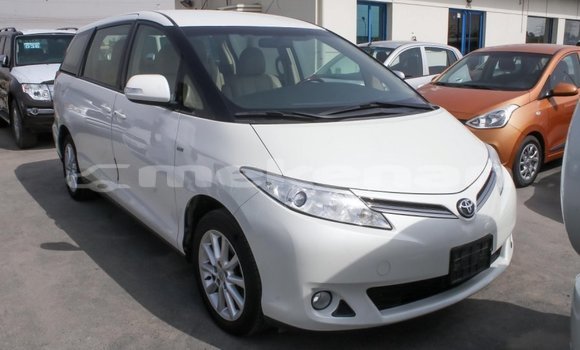 Buy Import Toyota Previa White Car in Import - Dubai in Aragatsotn Buy Import Toyota Previa White Car in Import - Dubai in Aragatsotn