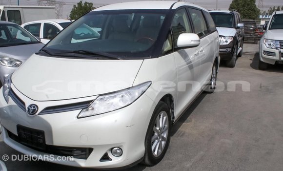 Buy Import Toyota Previa White Car in Import - Dubai in Aragatsotn Buy Import Toyota Previa White Car in Import - Dubai in Aragatsotn