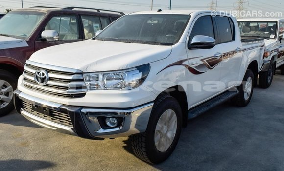 Buy Import Toyota Hilux White Car in Import - Dubai in Aragatsotn Buy Import Toyota Hilux White Car in Import - Dubai in Aragatsotn