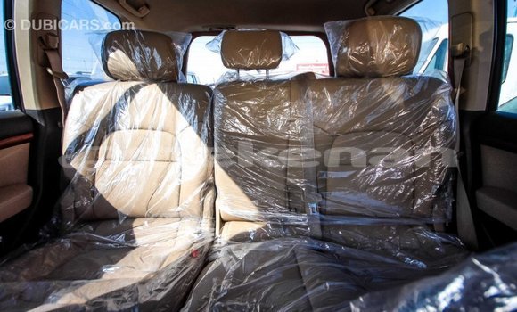 Buy Import Toyota Land Cruiser White Car in Import - Dubai in Aragatsotn Buy Import Toyota Land Cruiser White Car in Import - Dubai in Aragatsotn