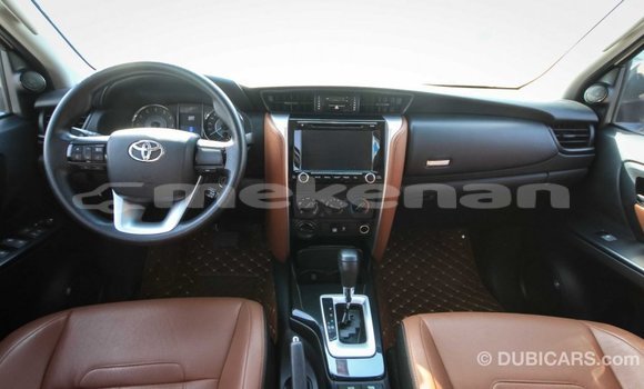 Buy Import Toyota Fortuner White Car in Import - Dubai in Aragatsotn Buy Import Toyota Fortuner White Car in Import - Dubai in Aragatsotn