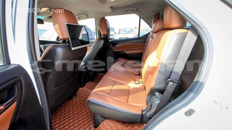 Big with watermark toyota fortuner aragatsotn import dubai 1549