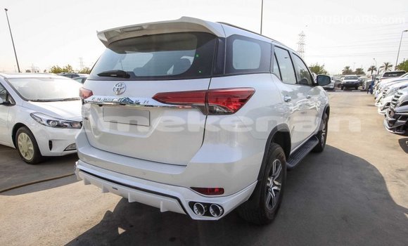 Buy Import Toyota Fortuner White Car in Import - Dubai in Aragatsotn Buy Import Toyota Fortuner White Car in Import - Dubai in Aragatsotn