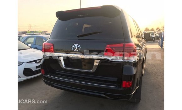 Buy Import Toyota Land Cruiser Black Car in Import - Dubai in Aragatsotn Buy Import Toyota Land Cruiser Black Car in Import - Dubai in Aragatsotn