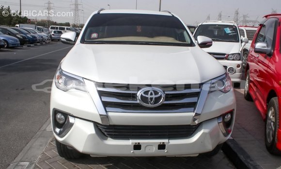 Buy Import Toyota Fortuner White Car in Import - Dubai in Aragatsotn Buy Import Toyota Fortuner White Car in Import - Dubai in Aragatsotn