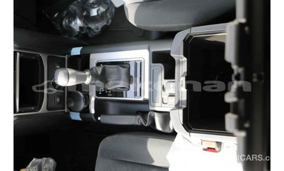 Buy Import Toyota Prado White Car in Import - Dubai in Aragatsotn Buy Import Toyota Prado White Car in Import - Dubai in Aragatsotn