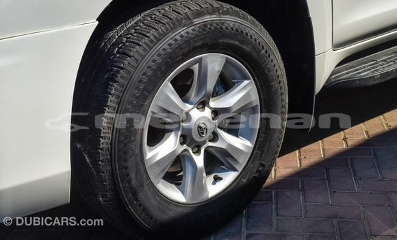 Buy Import Toyota Prado White Car in Import - Dubai in Aragatsotn Buy Import Toyota Prado White Car in Import - Dubai in Aragatsotn
