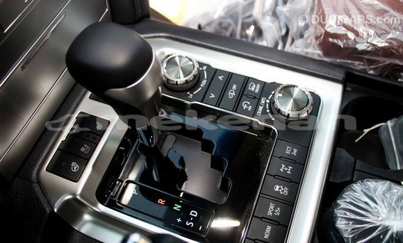 Buy Import Toyota Land Cruiser Black Car in Import - Dubai in Aragatsotn Buy Import Toyota Land Cruiser Black Car in Import - Dubai in Aragatsotn