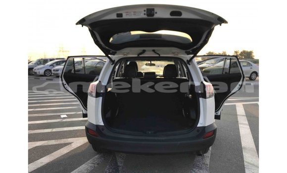 Buy Import Toyota 4Runner White Car in Import - Dubai in Aragatsotn Buy Import Toyota 4Runner White Car in Import - Dubai in Aragatsotn