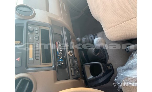Buy Import Toyota Land Cruiser Beige Car in Import - Dubai in Aragatsotn Buy Import Toyota Land Cruiser Beige Car in Import - Dubai in Aragatsotn