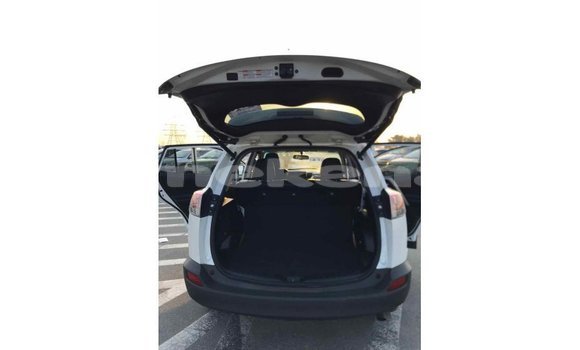 Buy Import Toyota 4Runner White Car in Import - Dubai in Aragatsotn Buy Import Toyota 4Runner White Car in Import - Dubai in Aragatsotn